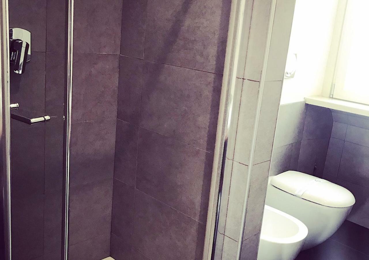 D@Home روما المظهر الخارجي الصورة
